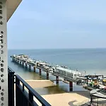 아파트 Baltic Infinity 413 - & Pool Access 미엥지즈드로예