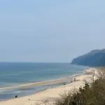 Baltic Infinity 413 - & Pool Access * 미엥지즈드로예