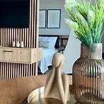 아파트 Baltic Infinity 413 - & Pool Access *