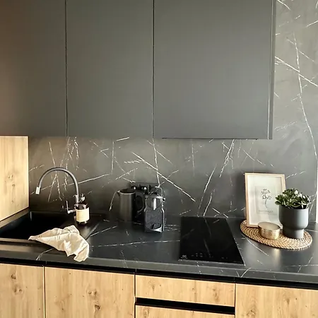 Baltic Infinity 413 - & Pool Access Apartment